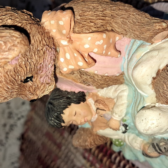 🎇🎉🎇 VINTAGE BOYD'S BEARS ??  Resin Sculpture  MAMA Holding SLEEPING GIRL - Picture 10 of 14
